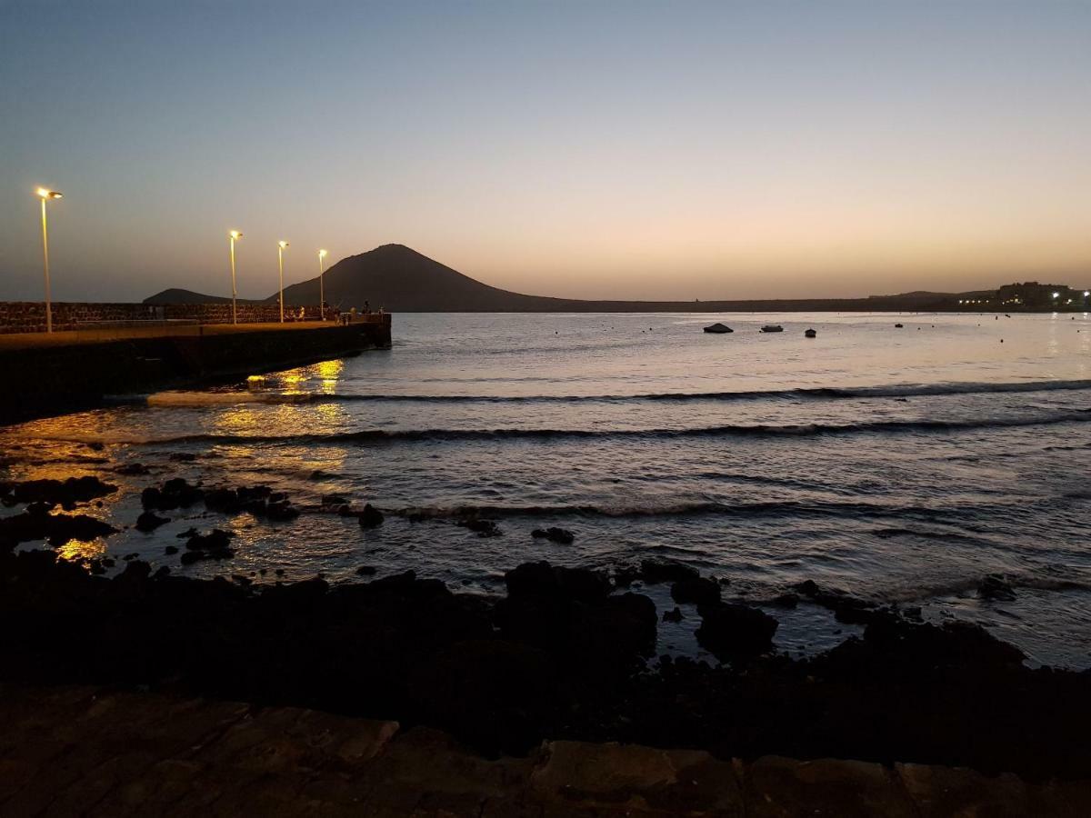 Alquilaencanarias El Medano Mirazul Plaza Roja エクステリア 写真